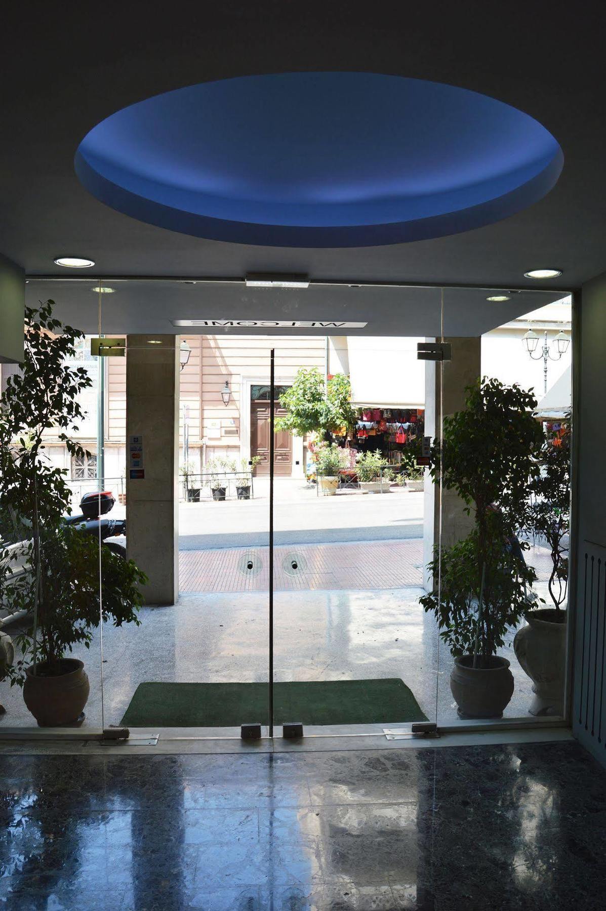 Diros Hotel
