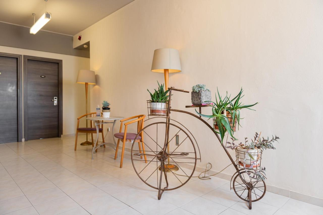 Hotel Diros Athene